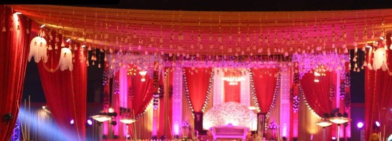 Golden Marriage Lawn