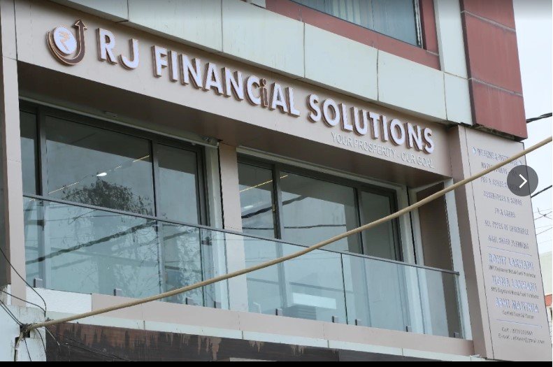 RJ FINANCIALS