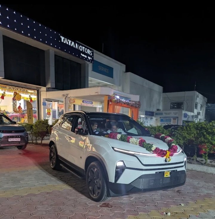 Tata Motors Cars Showroom - Padmaja Motors, Sangavi