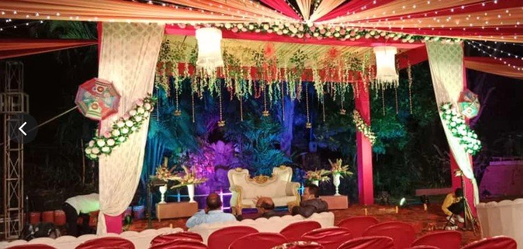 AN Decoration And Flowers