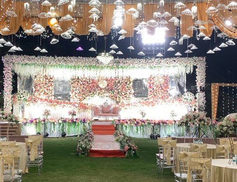 Gold Event And Decor